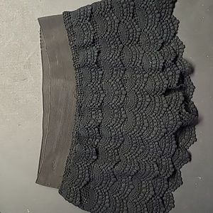 Elan Black Crochet Lace Formal Short size Large.